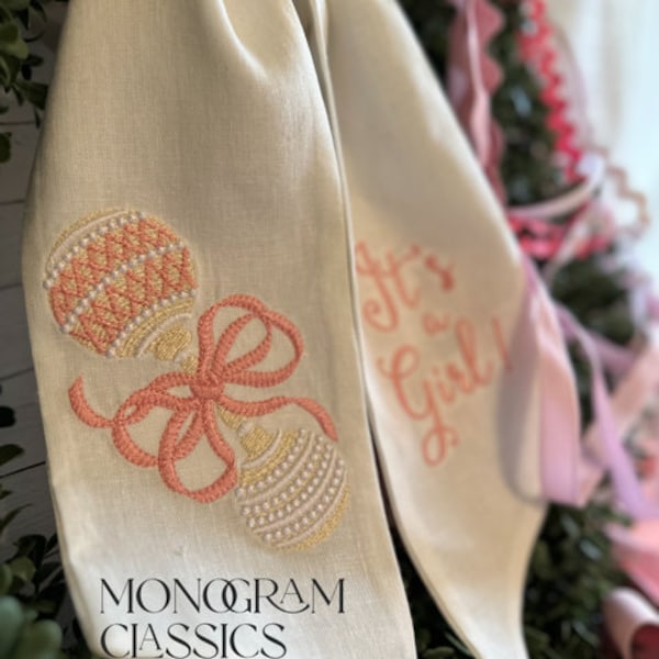 Anuncio de nacimiento de bebé, revelación de género, corona de bienvenida a casa, corona para puerta de hospital, niña, rosa, con monograma, es una niña, corona para bebé