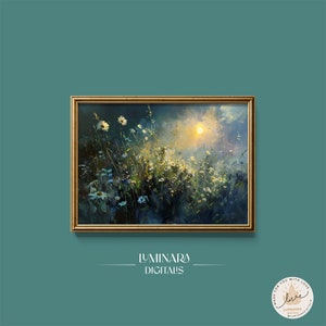 Puede incluir: Una pintura de un campo de flores silvestres blancas con un sol brillando a través de las nubes en el fondo. La pintura está enmarcada en un marco dorado.