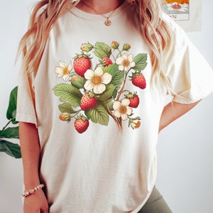 Strawberry Shirt, Fruit Shirt, Vintage Inspired Strawberry Tee, Gift For Women, Cottagecore Shirt, Botanical Shirt, Comfort Colors Tshirt