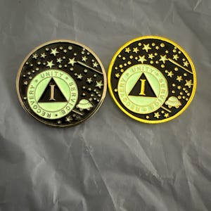 Alcoholics Anonymous AA Medallion, AA Rocket-Ship, Glow-In-Dark, AA Coin, Sobriety Serenity Prayer, Recovery Anniversary 1 Year, Silver/Gold