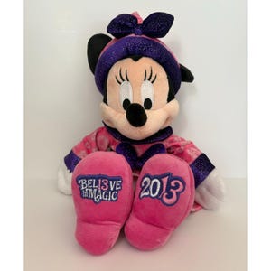Peluche de Minnie Mouse de Disney Parks 2013 Aprendiz de brujo 12 pulgadas Nuevo con etiqueta imagen 1
