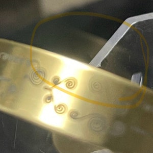 Géométrie bioénergétique Santé de la peau, des cheveux et du cuir chevelu avec le motif Chladni curatif Fréquences 432 Hz 528 Hz Bracelet en laiton de largeur moyenne image 10