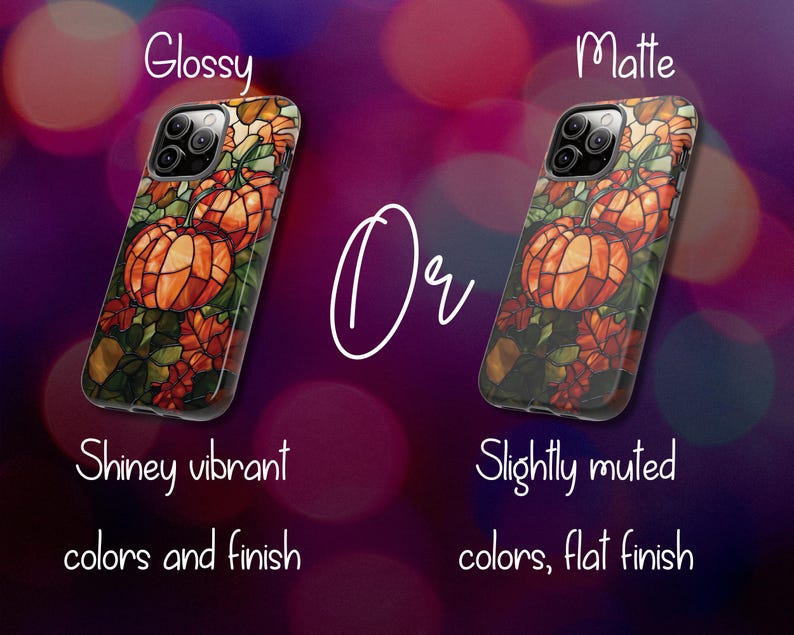 Puede incluir: Dos fundas para iPhone con un dise&ntilde;o de vitral de calabazas y hojas. La funda de la izquierda es brillante y tiene colores brillantes y vibrantes. La funda de la derecha es mate y tiene colores ligeramente apagados con un acabado mate.