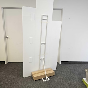 Höhenverstellbarer Kulissenständer, Metallhintergrund-Strebenständer, Staffelei