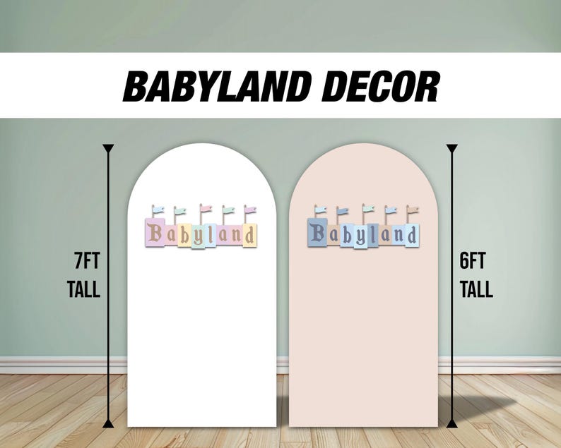 Puede incluir: Dos fondos arqueados para una fiesta de beb&eacute; o un cumplea&ntilde;os. El fondo de la izquierda es blanco con una pancarta de "Babyland" de color pastel. El fondo de la derecha es rosa con una pancarta de "Babyland" de color pastel. El fondo de la izquierda mide 2,13 metros de alto y el fondo de la derecha mide 1,83 metros de alto.