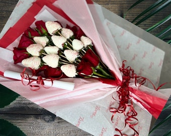 Bouquet of Roses With Strawberries