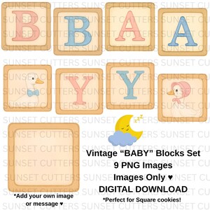 Può includere: Un set di blocchi per bambini in stile vintage, scaricabile digitalmente. I blocchi compongono la parola "BABY" in colori pastello, con immagini aggiuntive di un'anatra e una luna che dorme. L'immagine include il testo "9 PNG Images" e "DOWNLOAD DIGITALE".