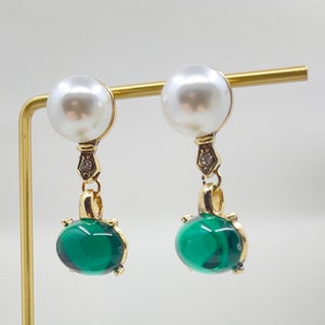 Pearl and Green Glass Drop Earrings - Gold Tone  217