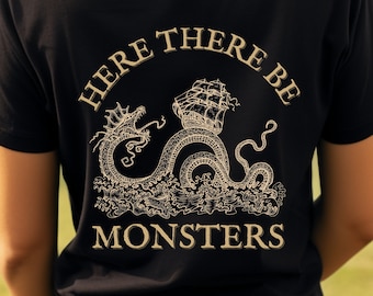 T-shirt pirate Here There Be Monsters, T-shirt nautique, cadeau pour lui, cadeau pour elle, monstre marin, t-shirt océan, t-shirt bateau, livraison gratuite, t-shirt tête de mort