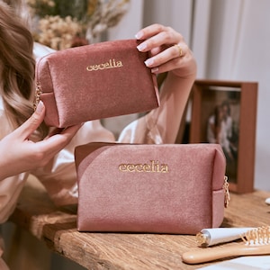 Trousse de maquillage avec nom personnalisé, Trousse de maquillage en velours, Cadeau pour elle, Cadeau de mariage, Cadeaux personnalisés de demoiselle d'honneur, Trousse de toilette de voyage, Cadeau de fête des mères
