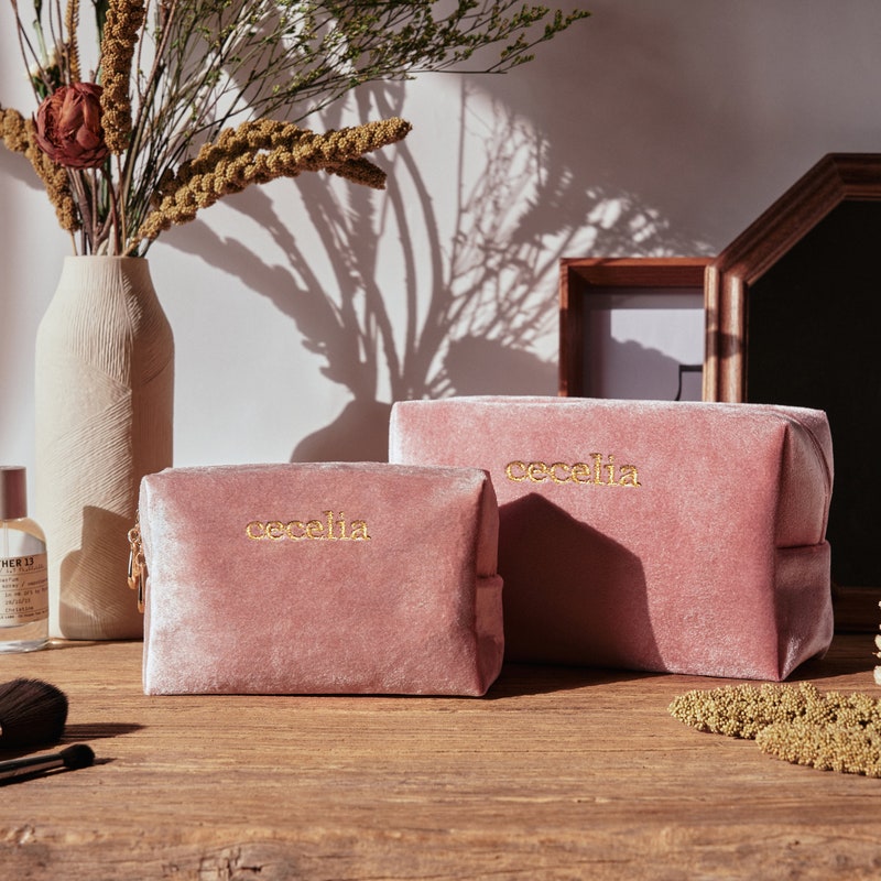 ❤️Buy 2 FREE SHIPPING❤️Custom Name Makeup Bag, Velvet Makeup Bag, Gift for Her, Wedding Gift, Personalized Bridesmaid Gifts, Travel Toiletry Bag, Mother&#39;s Day Gift