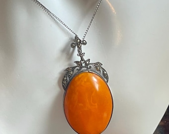 Art Deco Vintage Baltic Egg Yolk Natural Butterscotch Amber and Sterling Silver Pendant Necklace