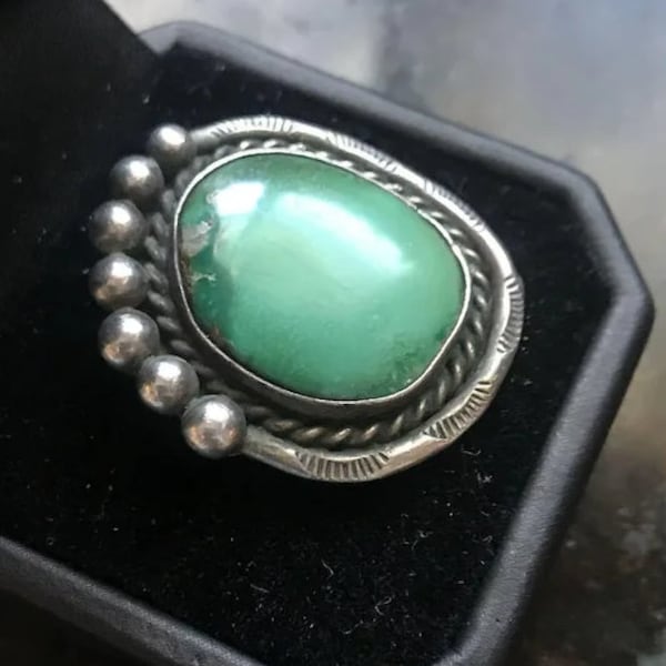 Vintage Native America Sterling Silver Turquoise Ring