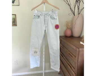 Upgecycelte Vintage-Levi's-Patch-Jeans von 1995