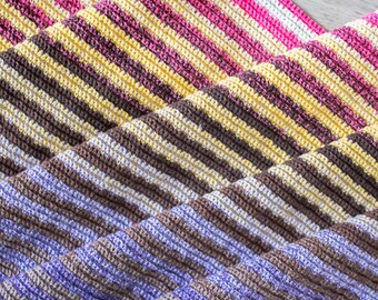 Scialle Designated Survivor: crea il tuo stile con un modello all&#39;uncinetto semplice ed elegante - Scialle fai da te per un tocco di stile! I Trendy Crafting