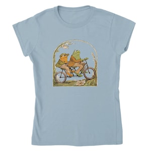 Vintage Classic Book Shirt | Vintage Classic Book Sweatshirt | Frog And Toad Sweatshirt | Frog Shirt | Frog Lover Gift | Man I Love Frogs