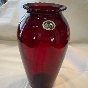 Anchor Hocking Royal Ruby 9” Vase