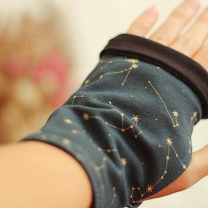 Reversible mittens, fingerless gloves, wrist warmers, 2 in 1 mittens, in organic cotton jersey