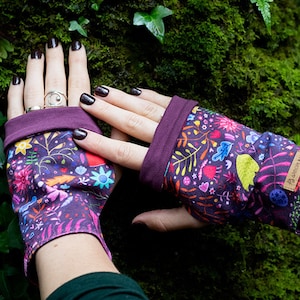 Reversible mittens, fingerless gloves, wrist warmers, 2 in 1 mittens, in organic cotton jersey