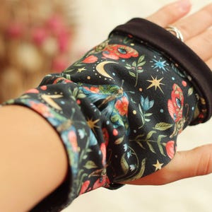 2 in 1 mittens, reversible mittens, fingerless gloves, wrist warmers, in organic cotton jersey