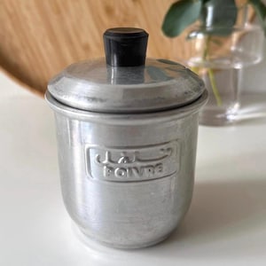 Aluminium vintage pepper/spice jar
