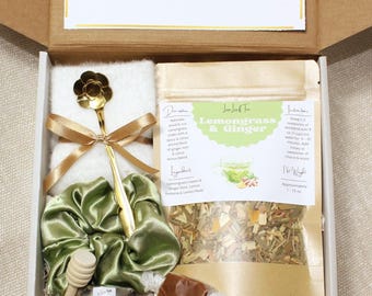 Bridesmaid Proposal Gift Box, Herbal Loose Leaf Tea Bag with Socks, Honey Jar & Spoon