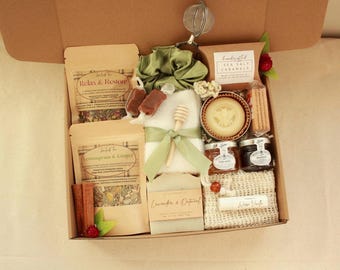 Deluxe Tea Spa Gift Box, Woman gift Basket for Mother or Friend