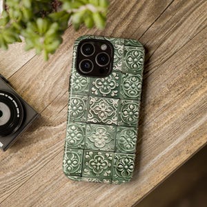 Funda para teléfono con azulejos mediterráneos verde salvia, azulejos portugueses de cerámica para iPhone 16, 15 Pro Max, 14 Plus, 13, 12, 11 X, Samsung S24, S23, S22, Pixel imagen 10