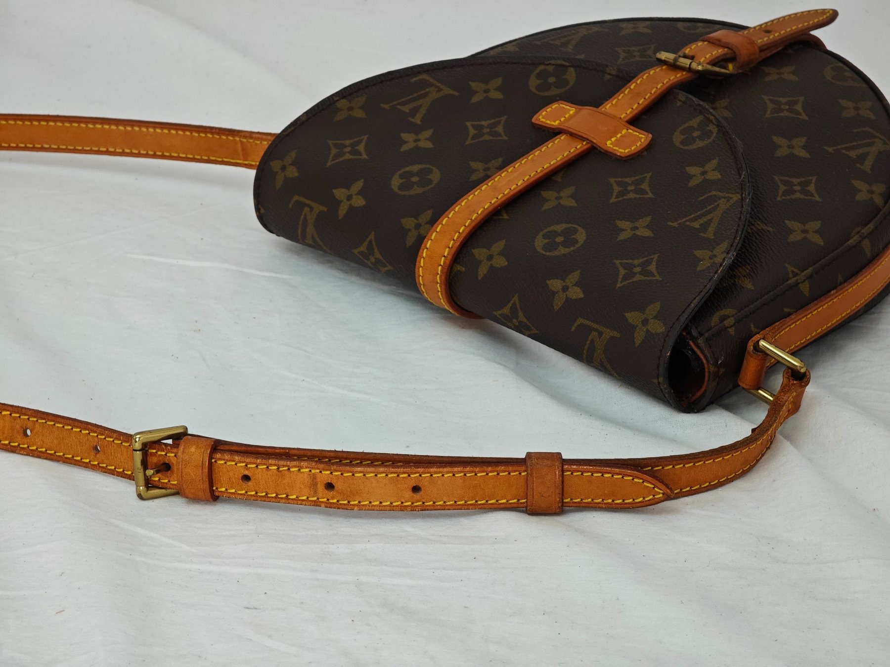 Louis Vuitton CHANTILLY MM Bag 