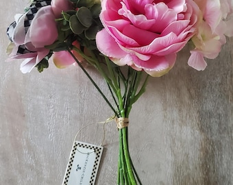Mackenzie Kinderstrauß rosa Ranunkel & Rose höfische Blumen 36 cm NEU mit Etikett