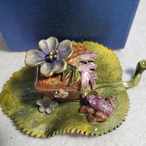 CIEL Frog on Leaf jeweled trinket box 4&quot; long metal w original box