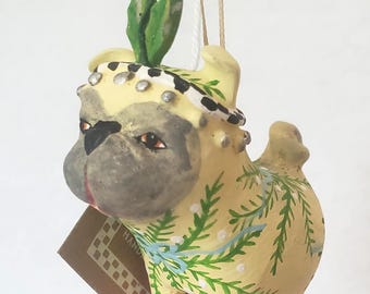 Adorno navideño de perro Pug Brewster de Mackenzie Childs Paciencia de 2,5". ¡NUEVO con etiqueta! ¡REGALO!
