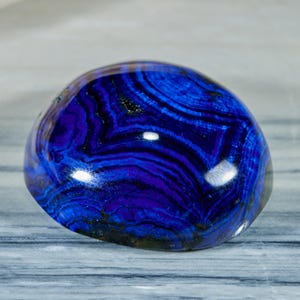 Shimmering Siberian Azurite palm stone with flat back 5x4.5cm large.High quality neon Azurite piece.