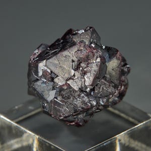 Cuprite crystal from Altai mountains 22g
