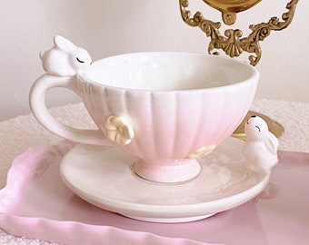 Ensemble de soucoupes tasses florales lapin, peint à la main, émaillé, charmant, coquette, sucré, café, tasse à thé, vaisselle de Pâques, décoration de table de printemps, cadeau