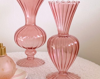 Pink Praliné Bonbon Glass Vase, Recycled Glass, Ribbed, Curved, Sleek, Bubble, Aesthetic Vase, Chic, Decorative, Pink Decor, Gift for Her