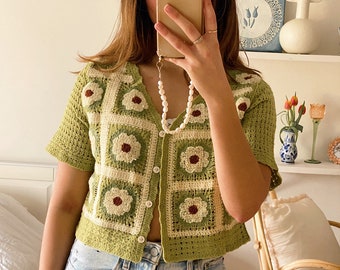 Haut fleuri au crochet, gilet en coton au crochet, vert, beige, marron, bohème chic, bohème, style décontracté, festival, plage, tricoté à la main