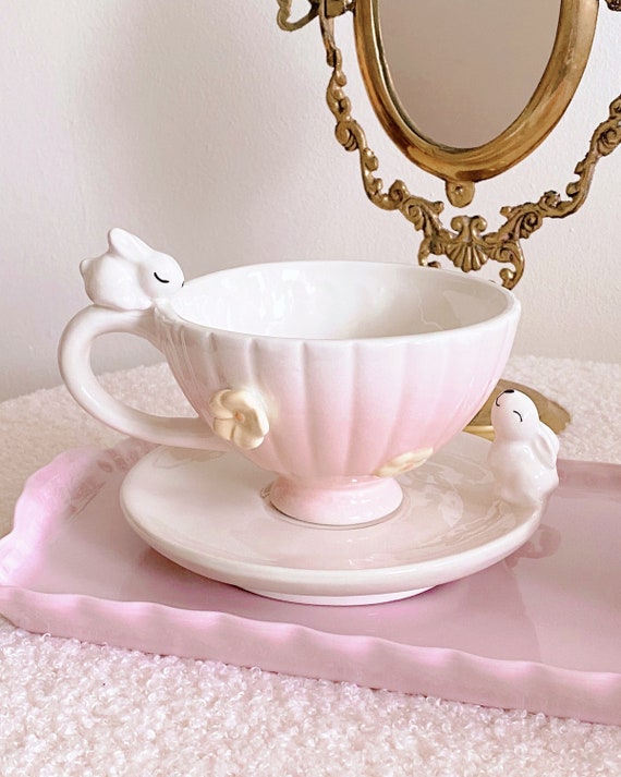 Hase Blumentasse Untertassen-Set, handbemalt, glasiert, charmant, kokett, süß, Kaffee, Teetasse, Frühlingsgeschirr, Sommertischdeko, Geschenk