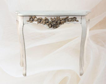 Table console en bois de manoir en palissandre, console florale blanc beige, couloir de campagne française, décoration de cottage romantique, meubles de style vintage