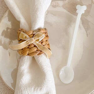 Velvet Bow Water Hyacinth Napkin Ring, Bow Tableware, Romantic, Chic, Romantic Dinner Party, Coquette, Hostess Gift, Wedding Gift Decor image 2