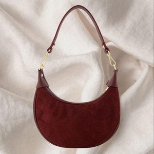 Wildleder Halbmond Tasche, Umhängetasche, Burgund, Beige, Dunkelbraun, Taupe, Umweltfreundliches Leder, nachhaltig, handgefertigt in Italien, italienisches Leder