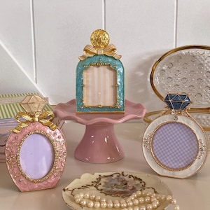 luxury dressing table accessories Multicolor Set of Modern Luxury Dressing Table Set