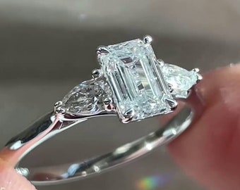 Bague de fiançailles en moissanite taille émeraude 2CT, côté poire, bague de mariage en moissanite, bague de fiançailles trois pierres, cadeau d'anniversaire