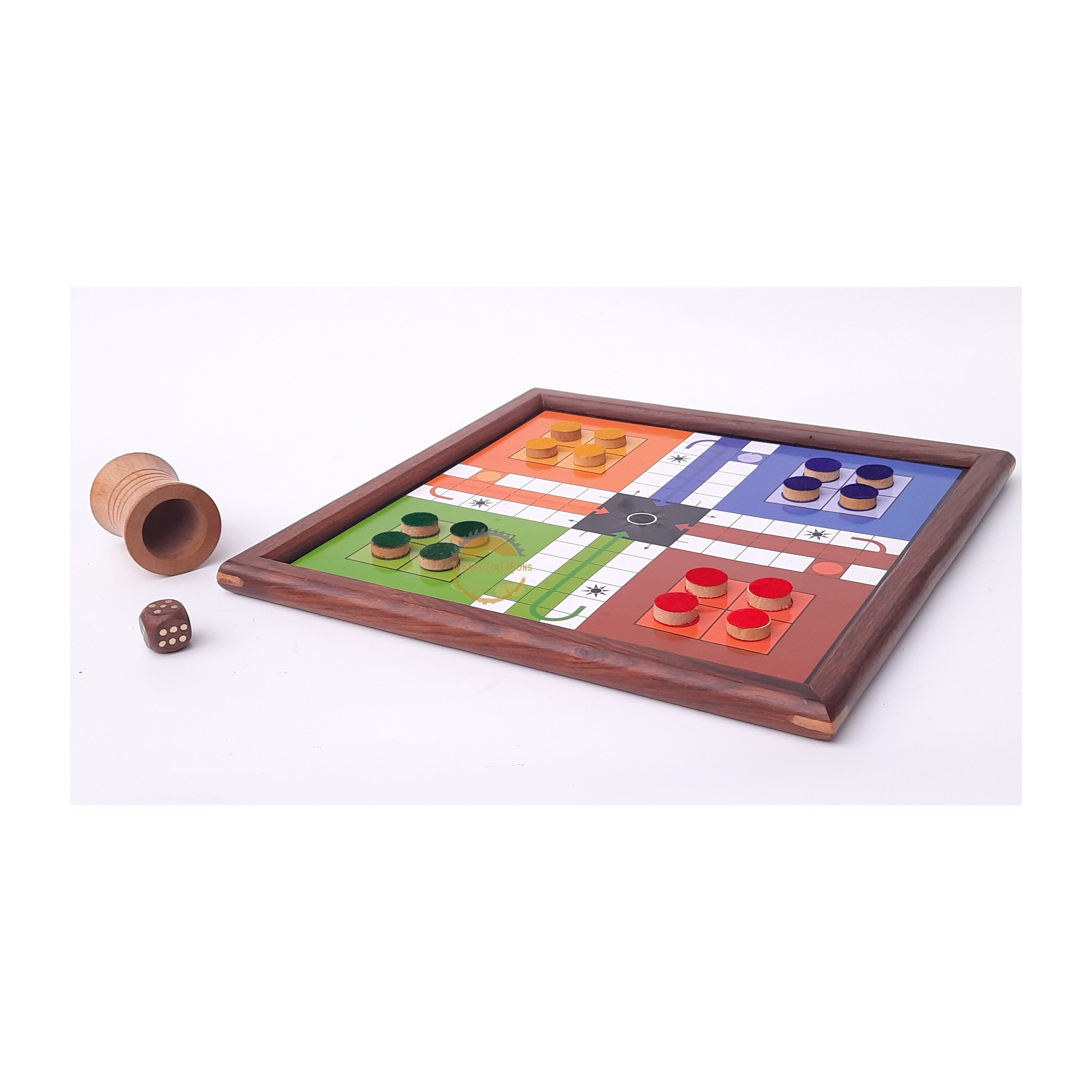 Board Game Set - Deluxe 15 in 1 Wood Tabletop Games with Storage -Checkers,  Chess, Chinese Checkers, Parcheesi, TicTacToe, Solitaire, Snakes and  Ladders, Mancala, Backgammon, Poker, Dice 