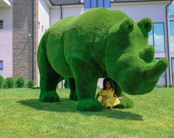 Rhinoceros artificial grass topiary fugures