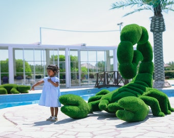 Outdoor Animal Scorpio Topiary Green Figures