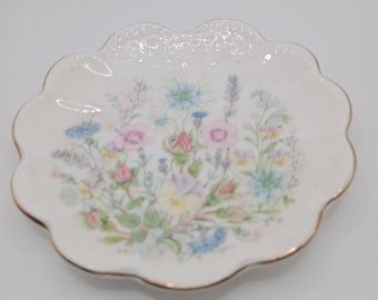 Small Aynsley Wild Tudor Trinket plate, pin dish, Bone China, Red, pink, Purple flowers, spring, 5.5 cm wide, scalloped edge, gold rim