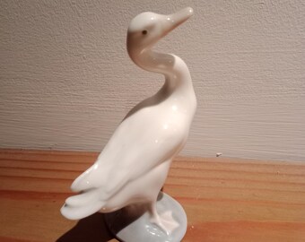 Vintage Lladro Figurine, Goose, white, standing and observing, graceful, 4 3/4" high