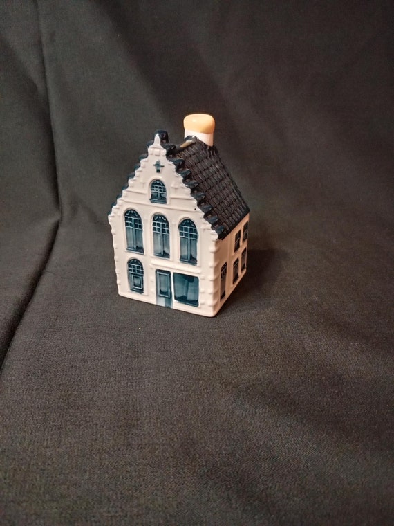KLM Blue Delft BOLS Amsterdam Canal House #49 Bottle (empty