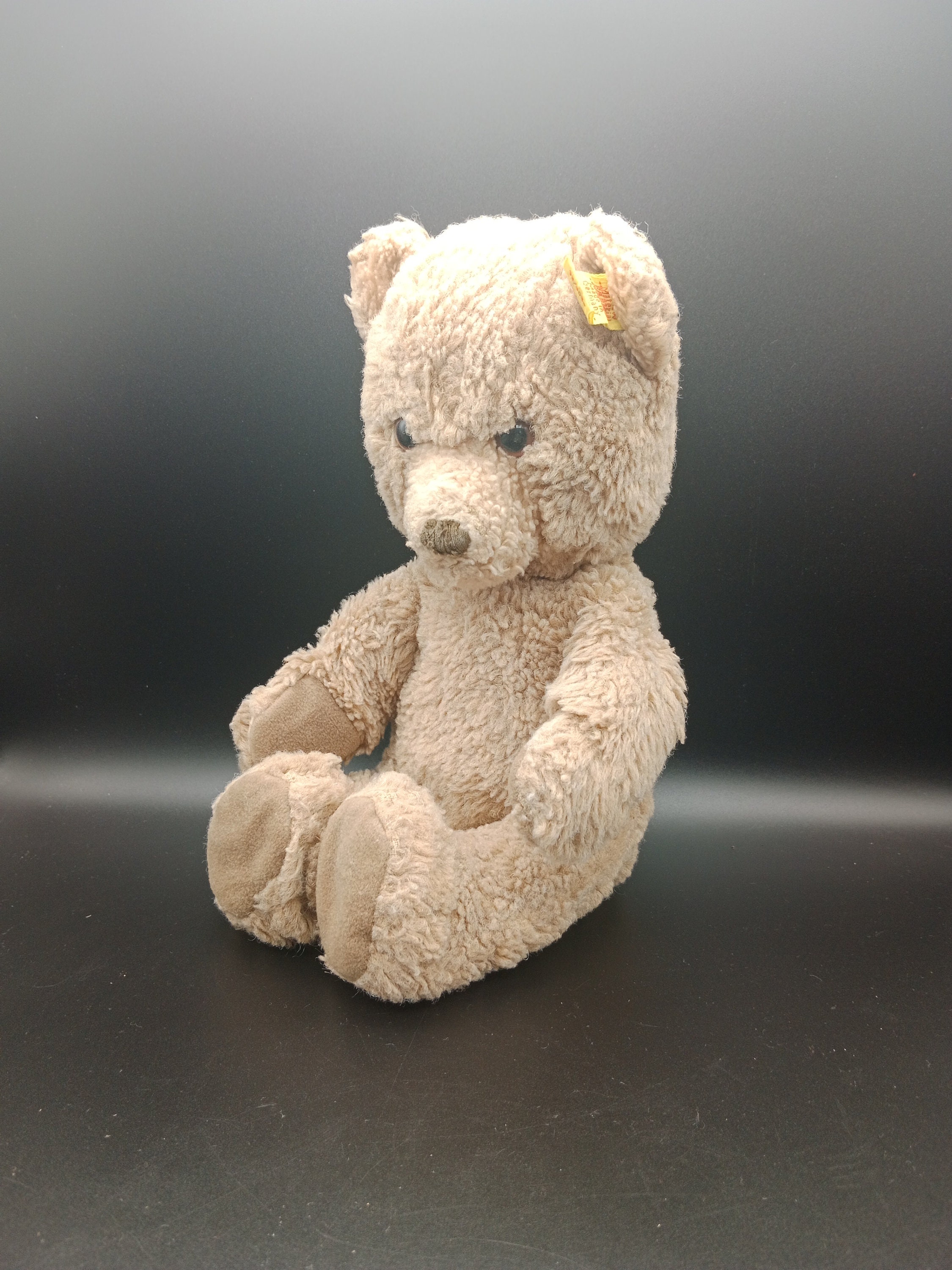 Original Steiff Teddy Bear, Sitting Position, 8 1/2